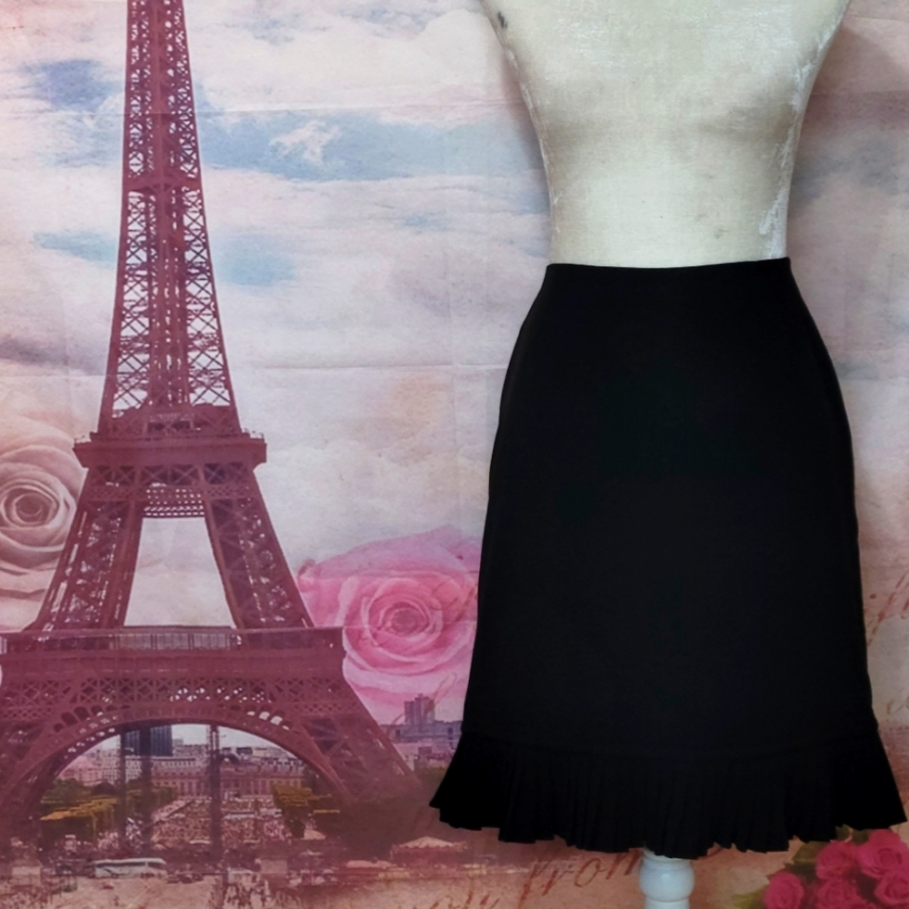 Versailles black dress